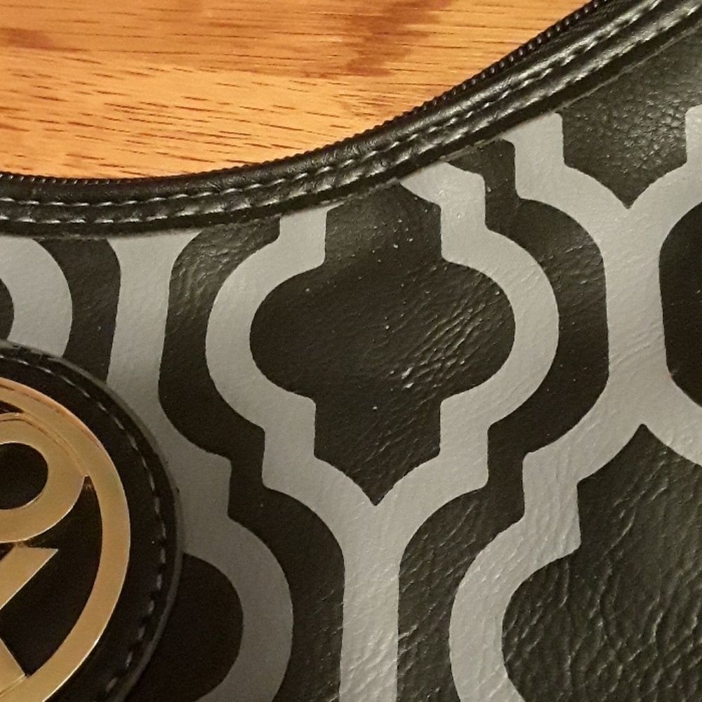 Xoxo Purse - Picture 6 of 6